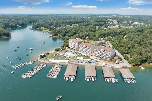 $429,000 | 1273 Graves Harbor Trail, Unit 347, Huddleston, VA 24104