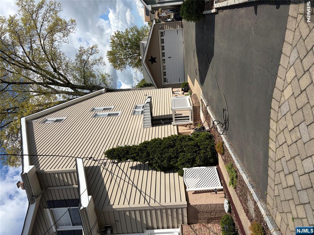 829 Elm Avenue Ridgefield, NJ 07657 - Photo 3 of 13