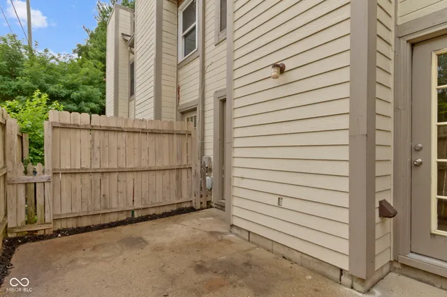 $190,000 | 6047 South Bay Drive, Indianapolis, IN 46250