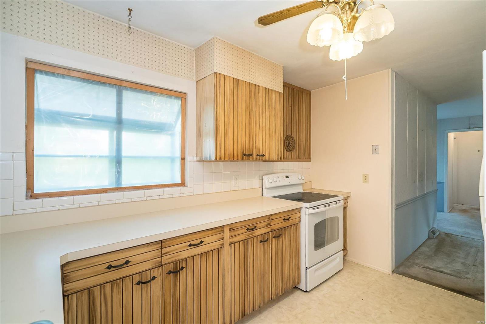 108 Maple Lane Ballwin, MO 63011 - Photo 17 of 31