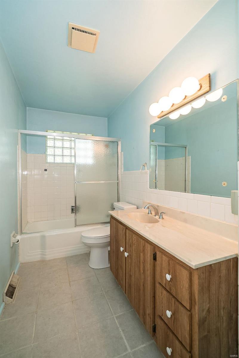 108 Maple Lane Ballwin, MO 63011 - Photo 19 of 31