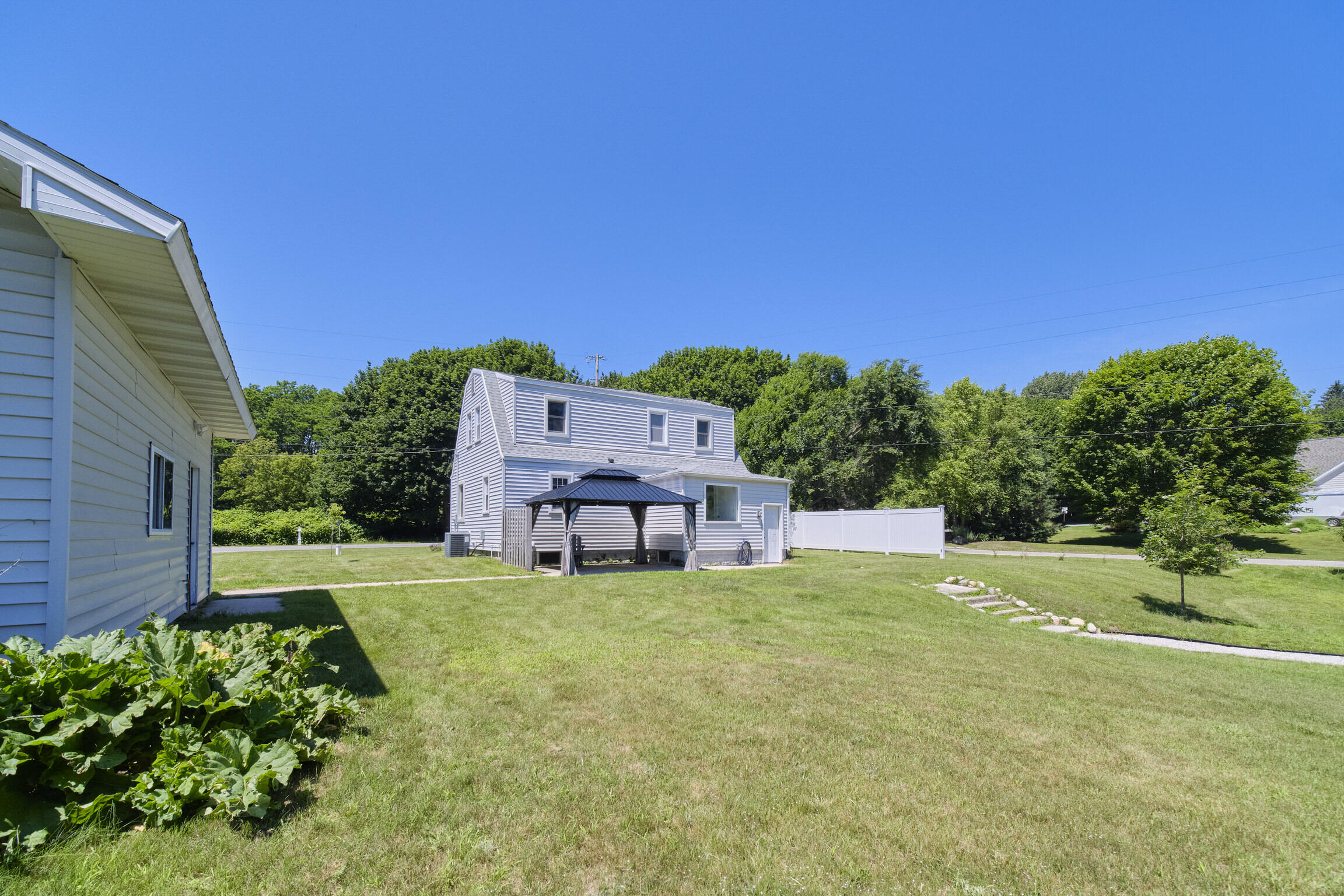 2631 Lakeshore Road Manistee, MI 49660 - Photo 38 of 50 Back Yard