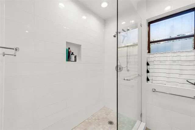 $5,500 | 1611 Northwest 101st Way, Plantation, FL 33322