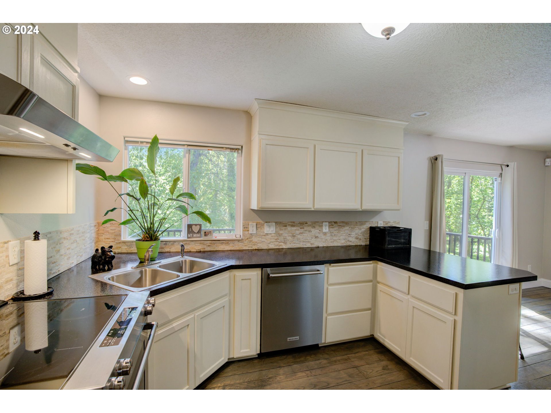315 Edgewater Road Gladstone, OR 97027 - Photo 13 of 44 Gallery Image 13
