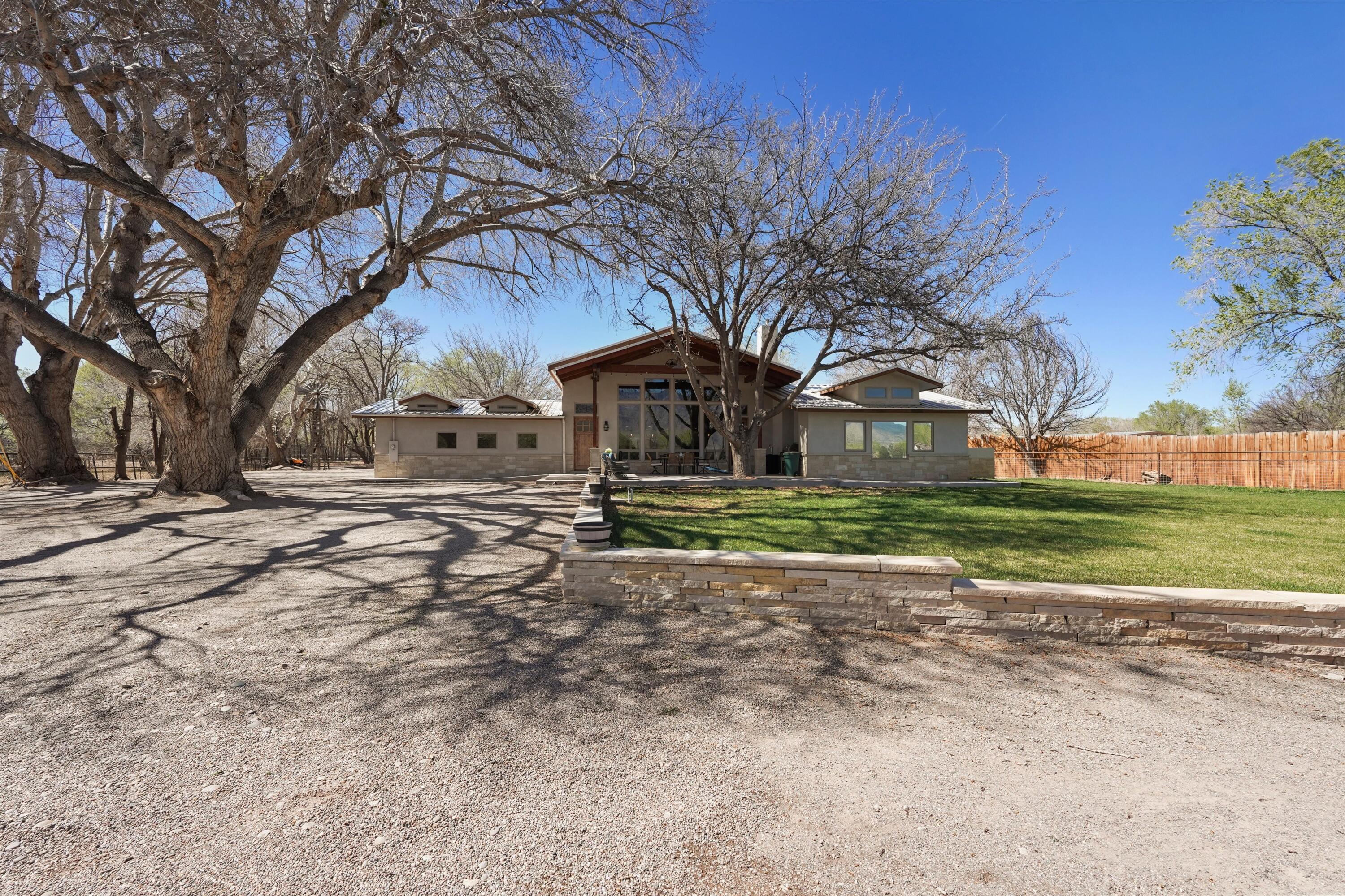 6735 Corrales Road Corrales, NM 87048 - Photo 12 of 130 Gallery Image 12
