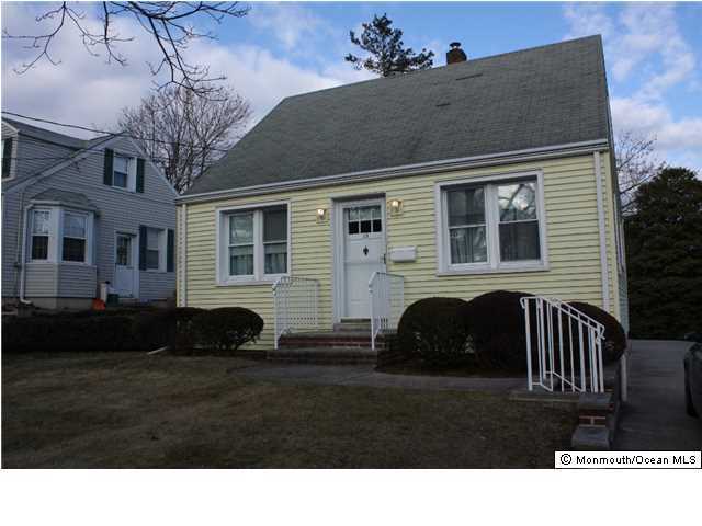 19 Spring Street Freehold, NJ 07728 - Photo 1 of 13 Primary Photo