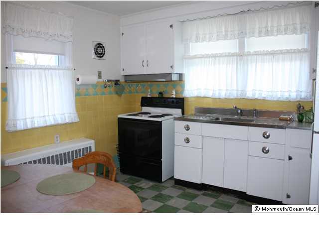 19 Spring Street Freehold, NJ 07728 - Photo 6 of 13 Additional Photo