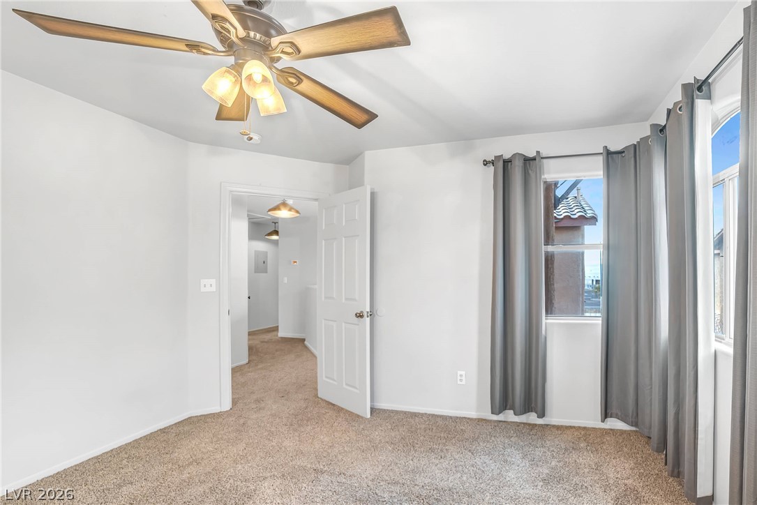 555 Roxella Lane, Unit B Las Vegas, NV 89110 - Photo 11 of 27