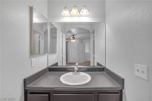 $1,525 | 555 Roxella Lane, Unit B, Las Vegas, NV 89110