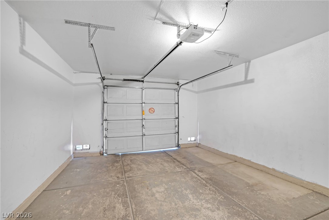 555 Roxella Lane, Unit B Las Vegas, NV 89110 - Photo 23 of 27