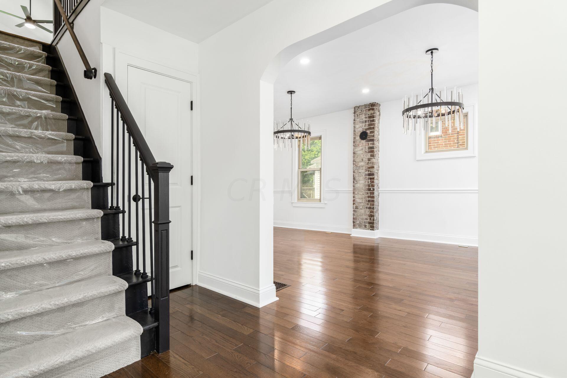 313 North Cassingham Road Columbus, OH 43209 - Photo 8 of 88 Gallery Image 8