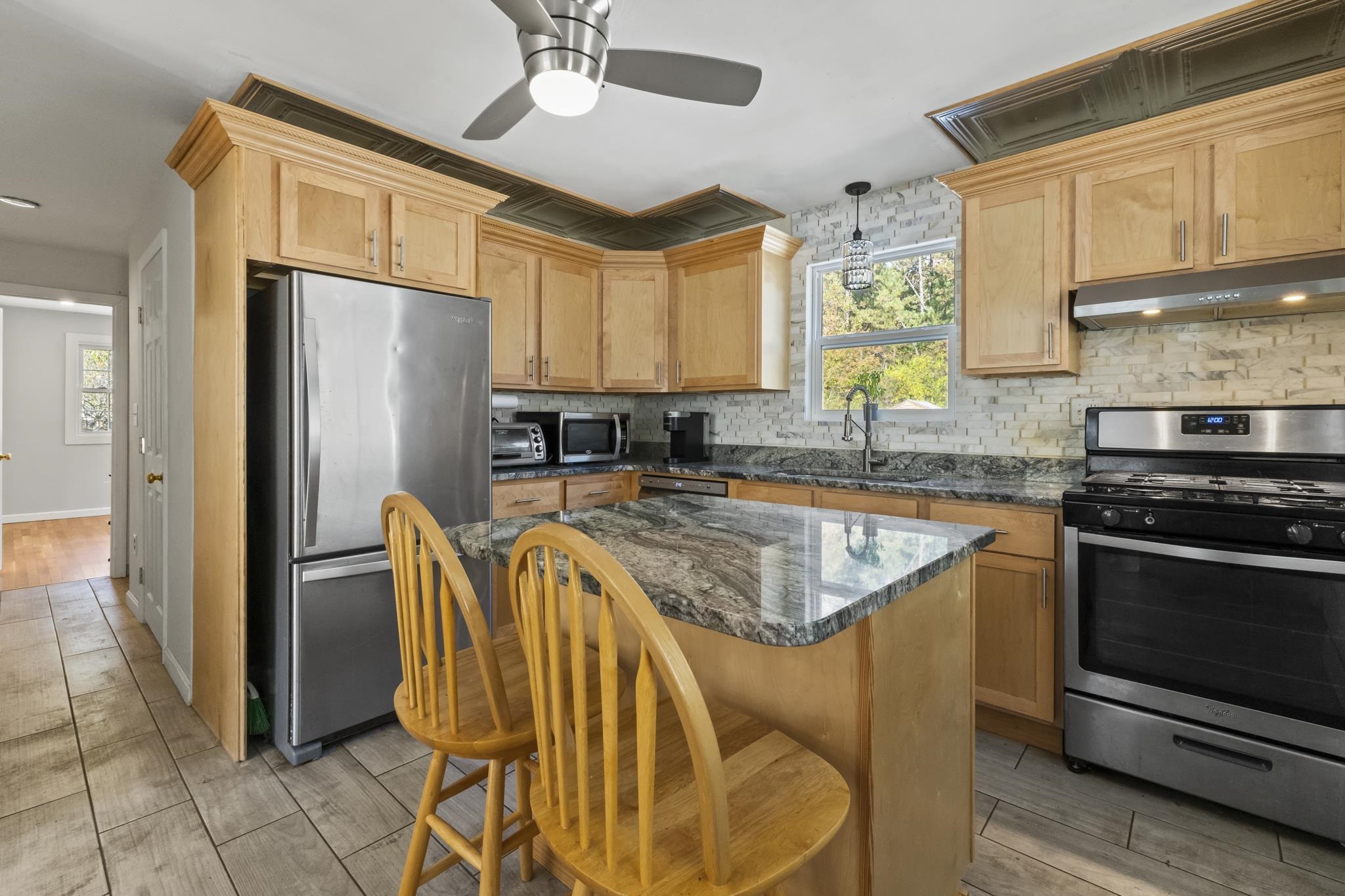 25 Eastern Avenue Amherst, NH 03031 - Photo 5 of 31