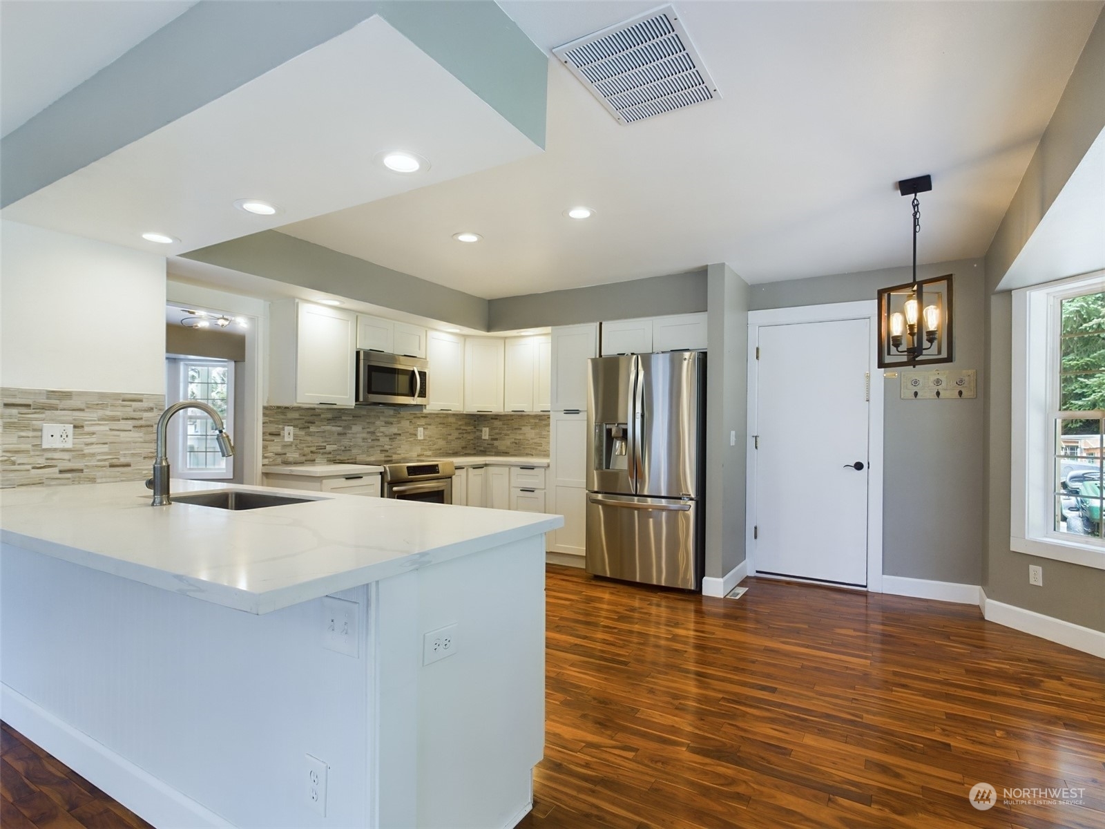 601 Southeast Phillips Road Shelton, WA 98584 - Photo 10 of 20 Gallery Image 10