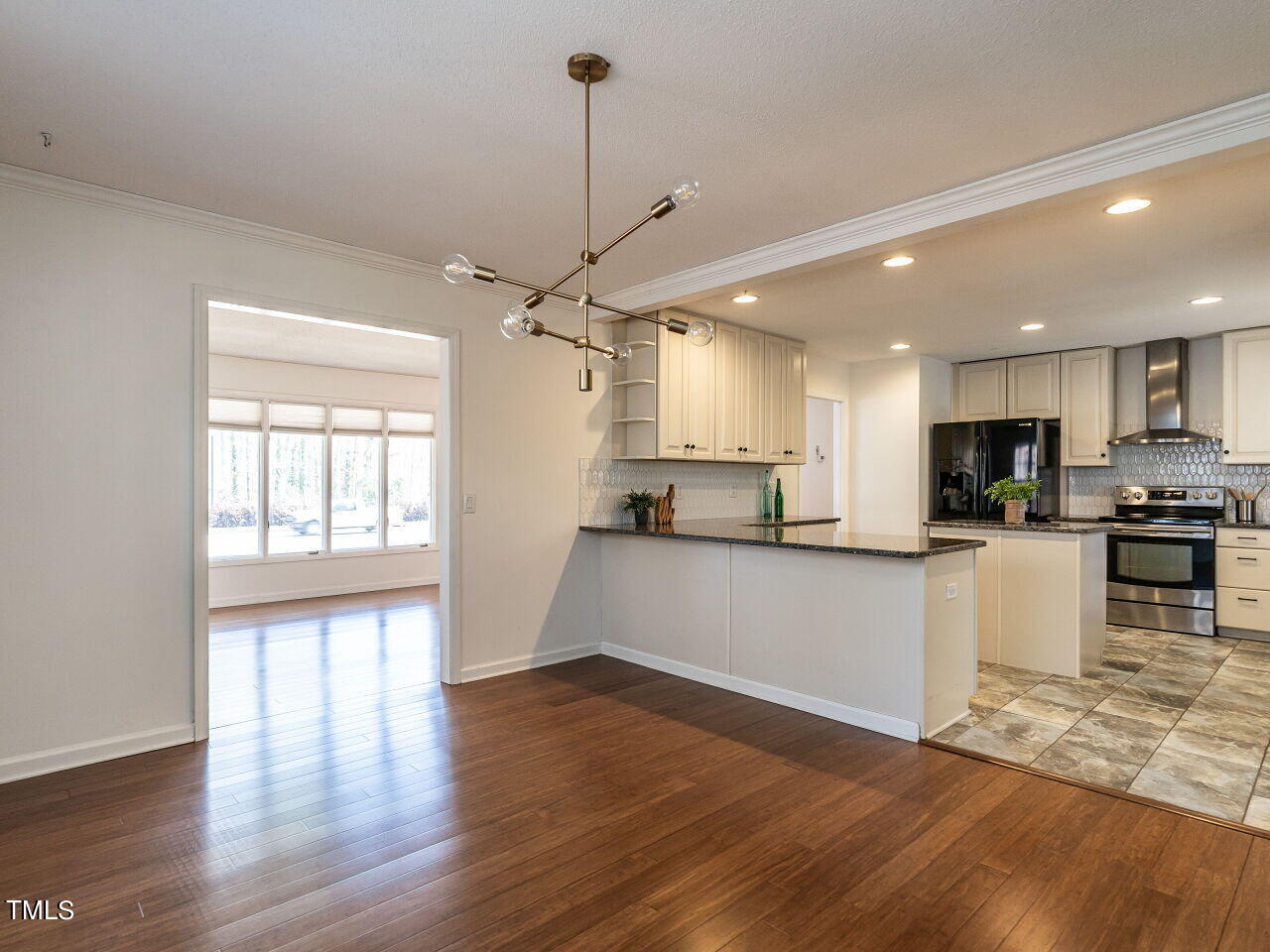 306 Southeast Maynard Road Cary, NC 27511 - Photo 10 of 33 010-1280x960-dining-room