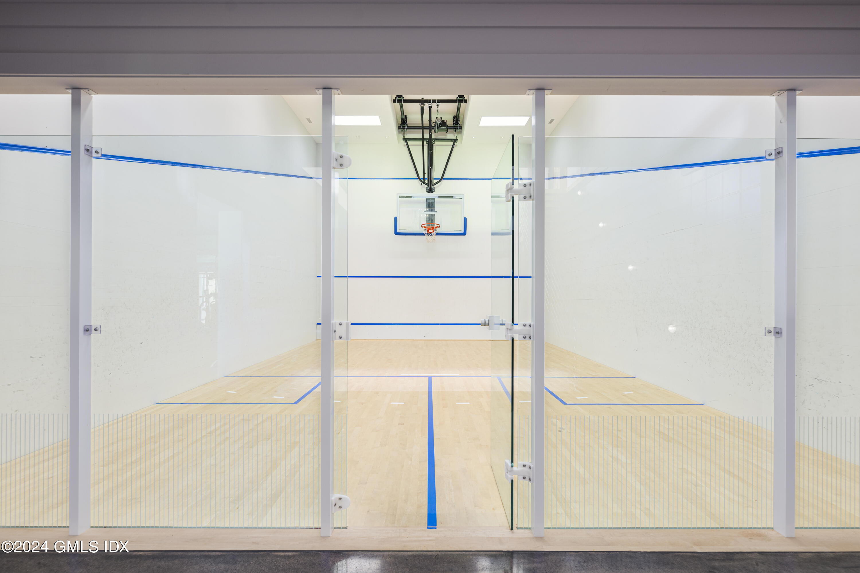 865 Hollow Tree Ridge Road Darien, CT 06820 - Photo 30 of 37 a bathroom with a shower