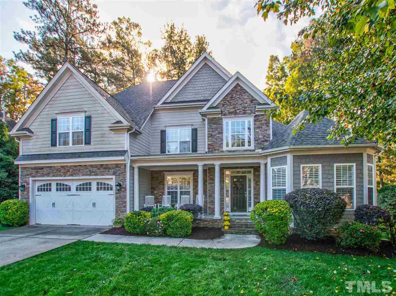 4307 Oakthorne Way Raleigh, NC 27613 - Photo 1 of 30 front view of a house with a yard