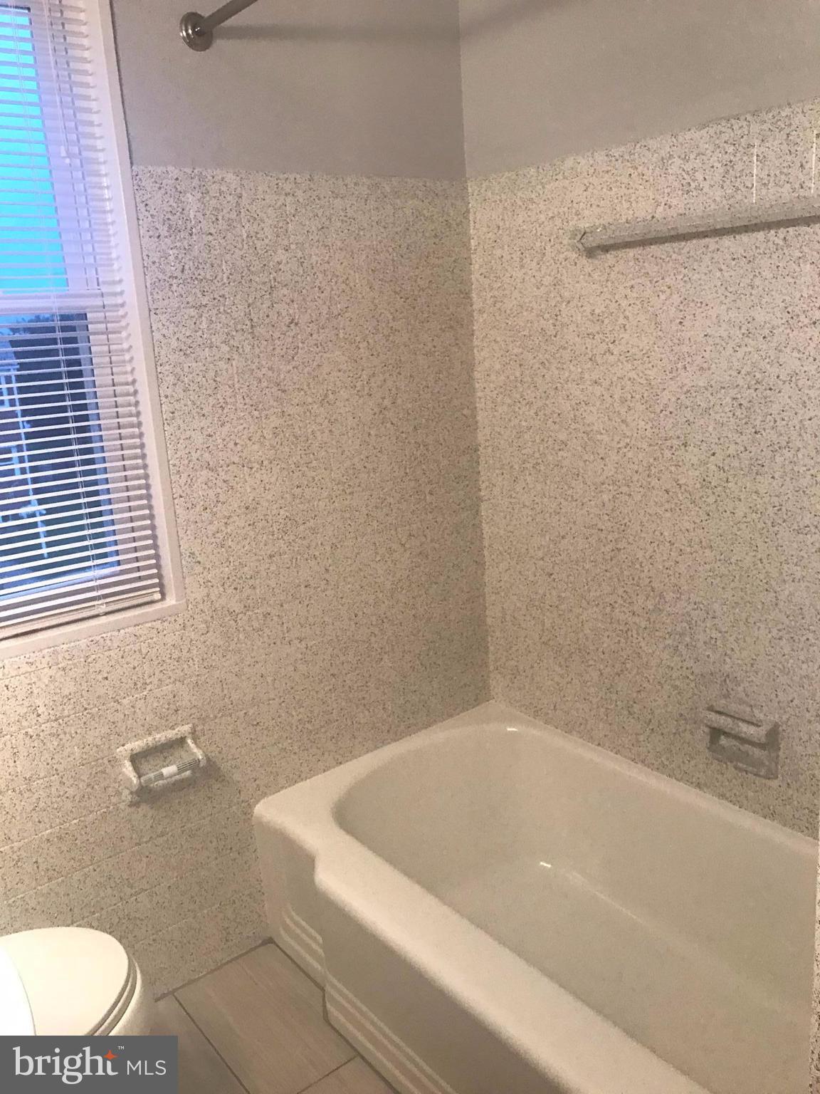 928 Coleridge Road Baltimore, MD 21229 - Photo 22 of 30 Bath