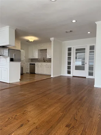 $2,350 | 1234 Gardenia Drive, Houston, TX 77018