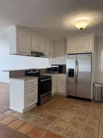 $2,350 | 1234 Gardenia Drive, Houston, TX 77018