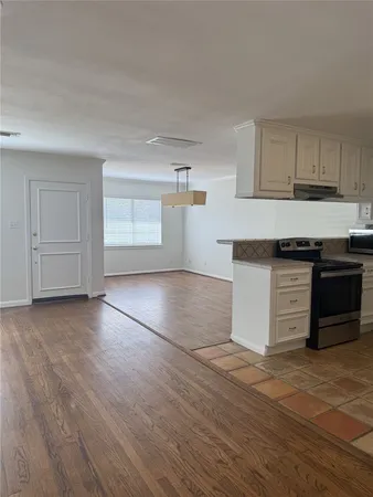 $2,350 | 1234 Gardenia Drive, Houston, TX 77018