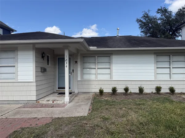 $2,350 | 1234 Gardenia Drive, Houston, TX 77018