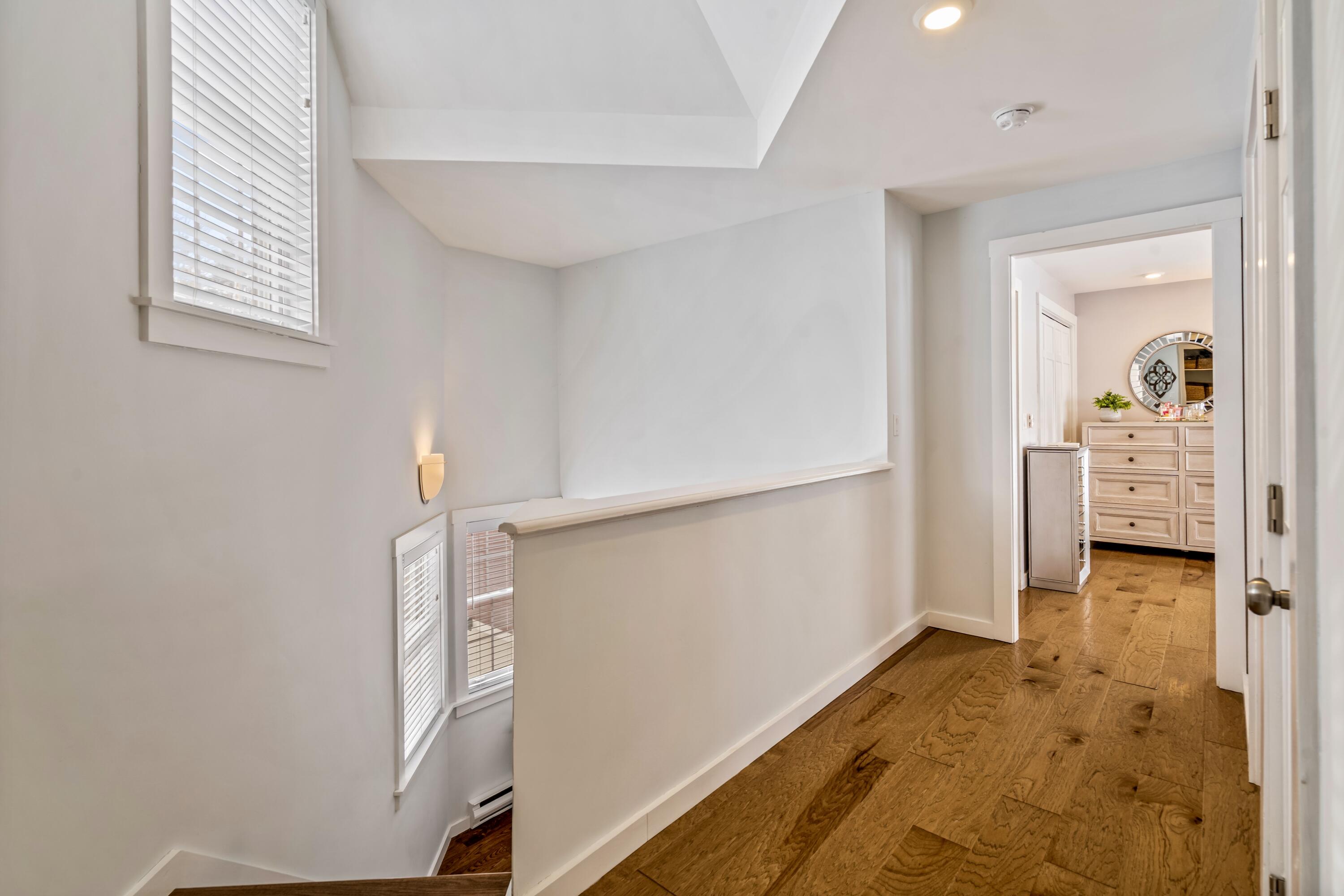 29 Winsor Green Road, Unit 29 Naples, ME 04055 - Photo 21 of 65 Second Floor