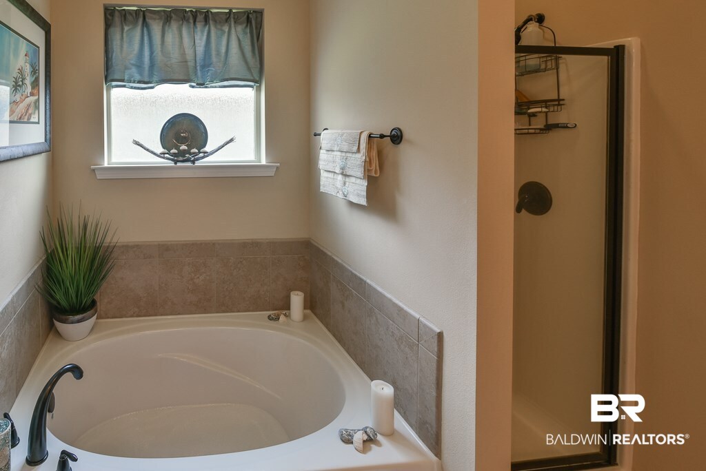 1145 Crown Walk Drive Foley, AL 36535 - Photo 19 of 32 SEPARATE SHOWER AND GARDEN TUB IN MASTER BATH