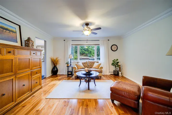 $629,000 | 16 Arapaho Court, Suffern, NY 10901