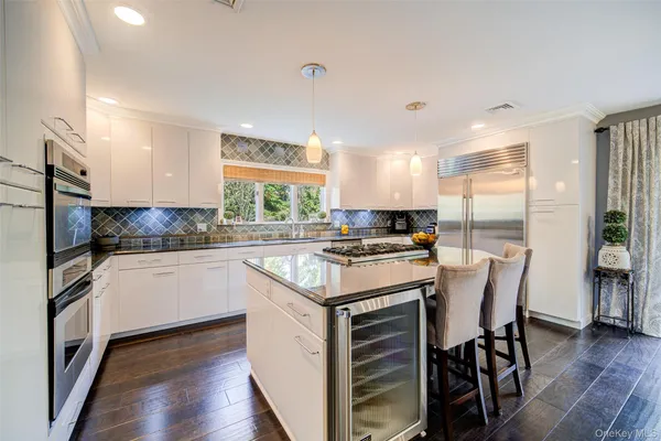 $629,000 | 16 Arapaho Court, Suffern, NY 10901