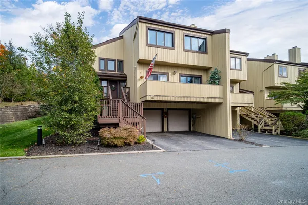 $629,000 | 16 Arapaho Court, Suffern, NY 10901