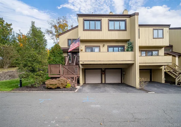 $629,000 | 16 Arapaho Court, Suffern, NY 10901