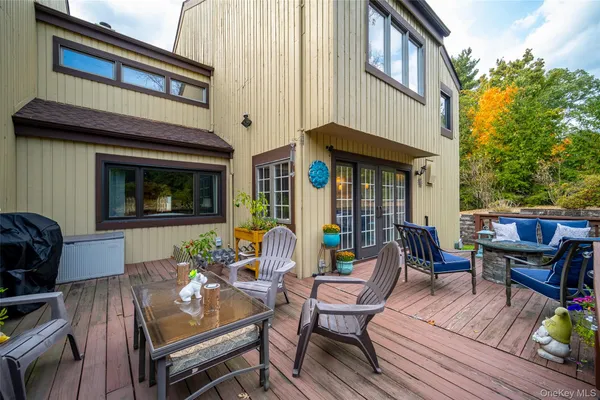 $629,000 | 16 Arapaho Court, Suffern, NY 10901