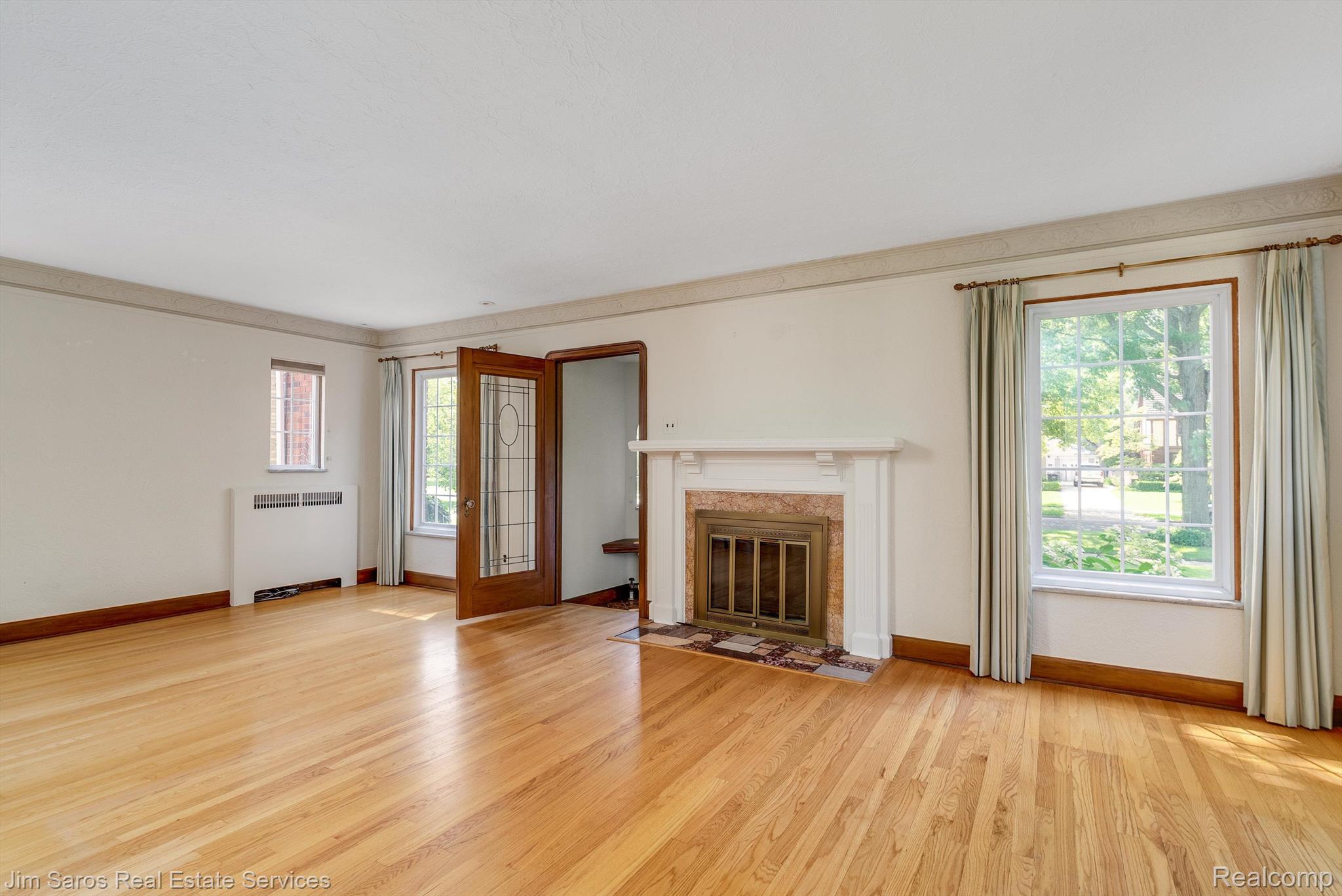 714 Washington Road Grosse Pointe, MI 48230 - Photo 6 of 27 Gallery Image 6