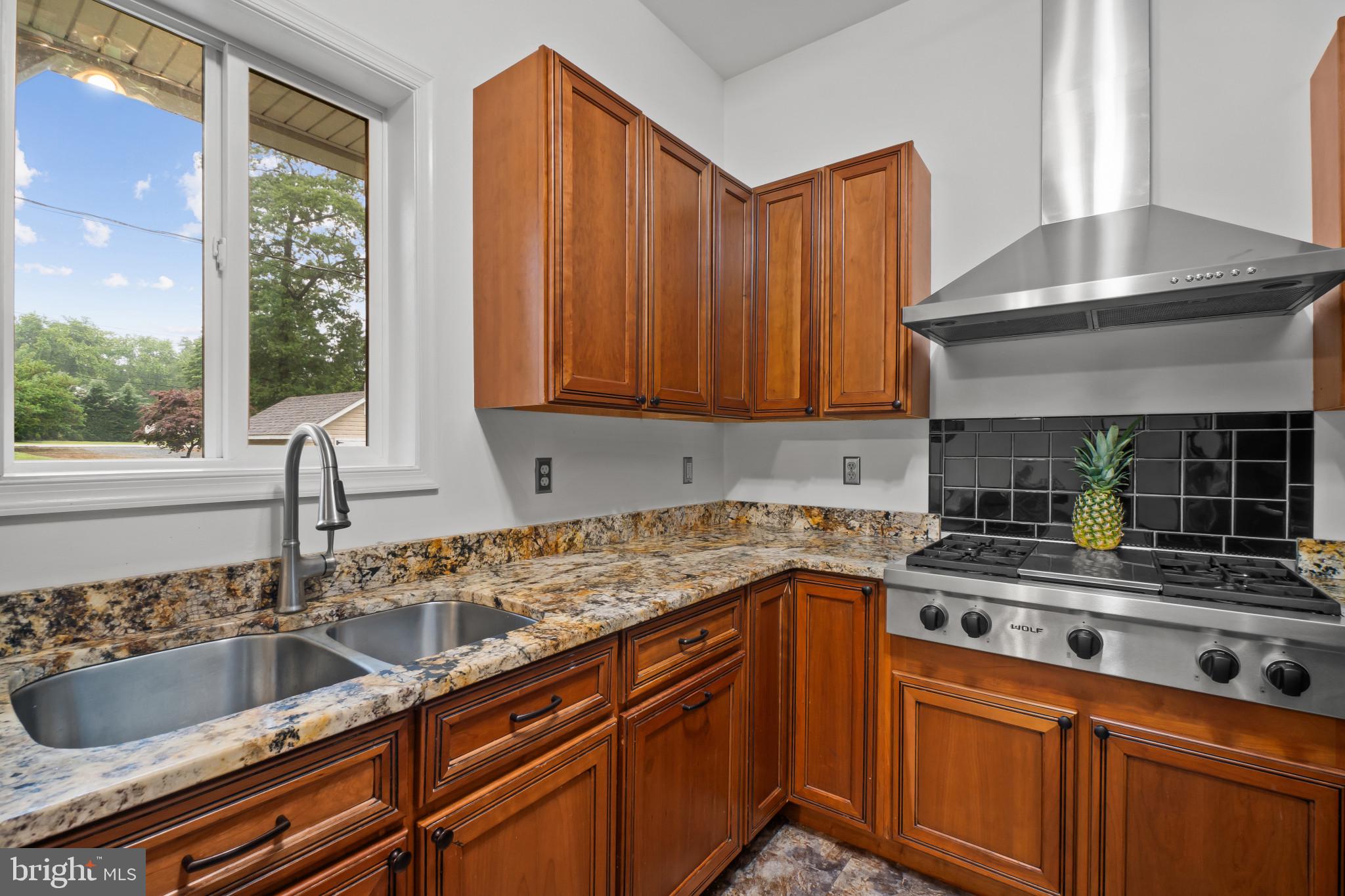 332 Riverside Drive Pasadena, MD 21122 - Photo 10 of 55 Kitchen