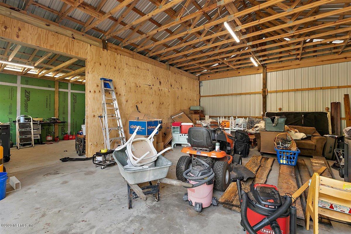 96396 Chester Road Yulee, FL 32097 - Photo 24 of 32 24-Garage