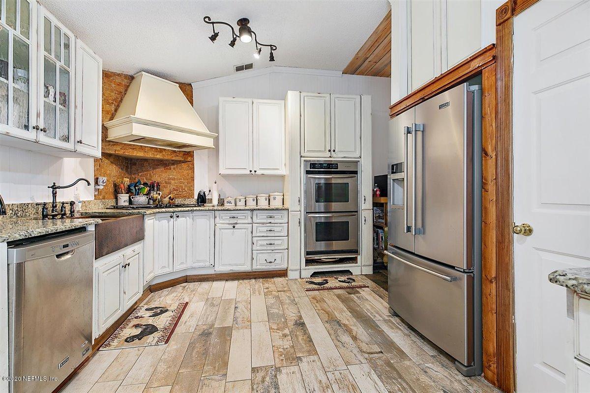 96396 Chester Road Yulee, FL 32097 - Photo 6 of 32 06-Kitchen