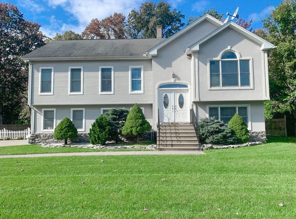 955 River Road Agawam, MA 01001 - Photo 1 of 26 Gallery Image 1