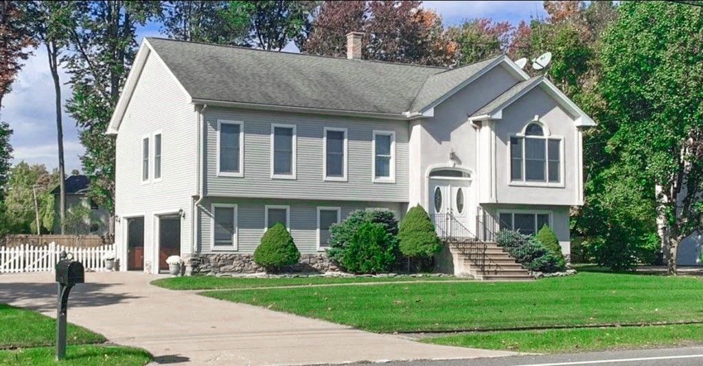 955 River Road Agawam, MA 01001 - Photo 4 of 26 Gallery Image 4