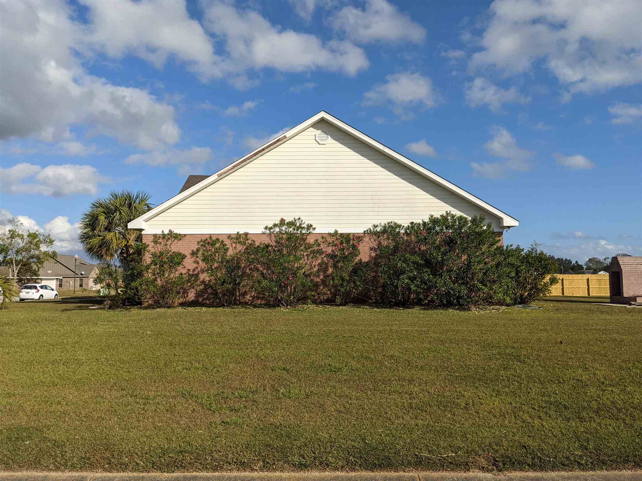 25800 Barbi Lane Elberta, AL 36530 - Photo 3 of 32