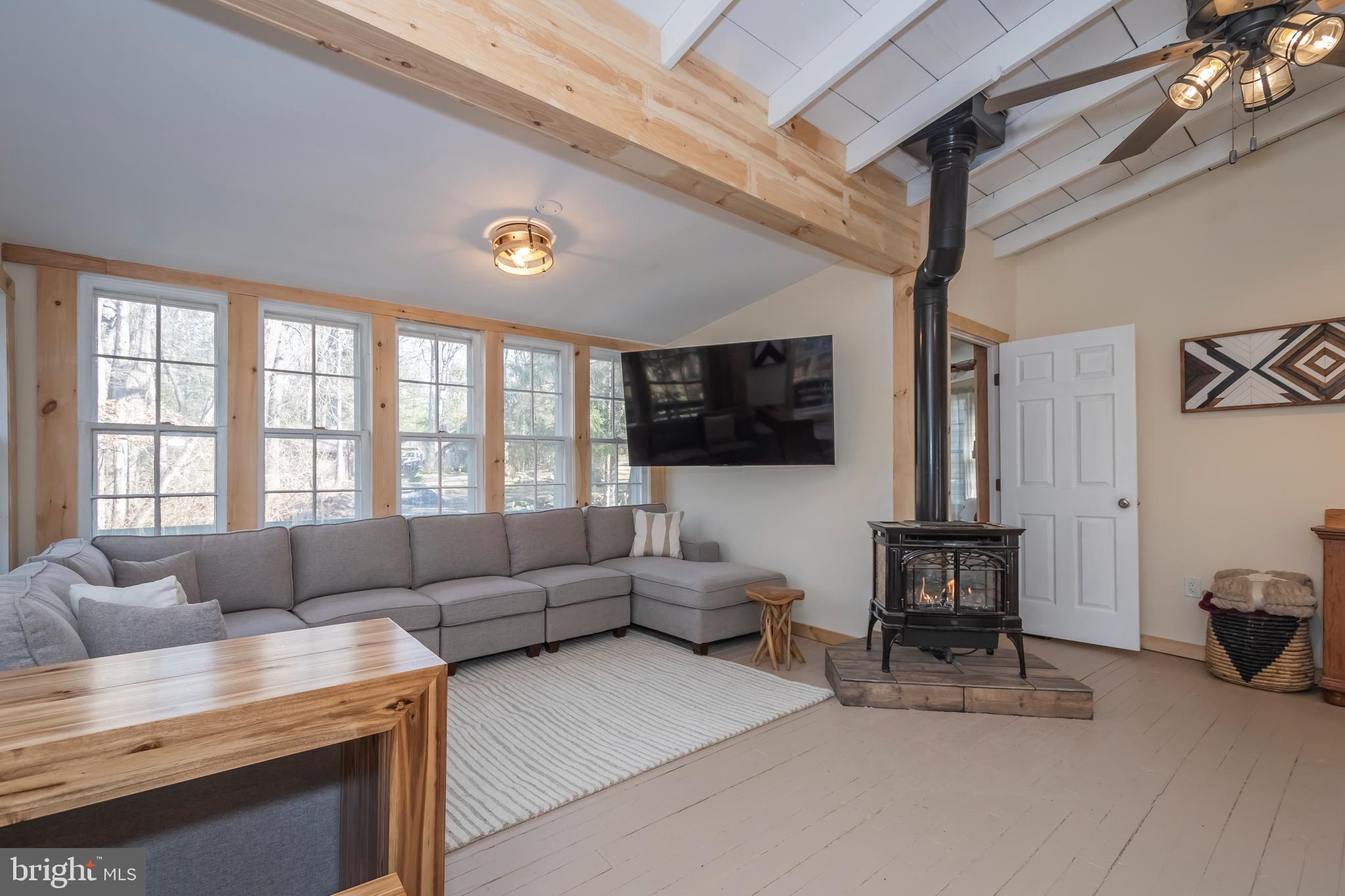 114 Waterwheel Road Oakland, MD 21550 - Photo 12 of 32 Gallery Image 12