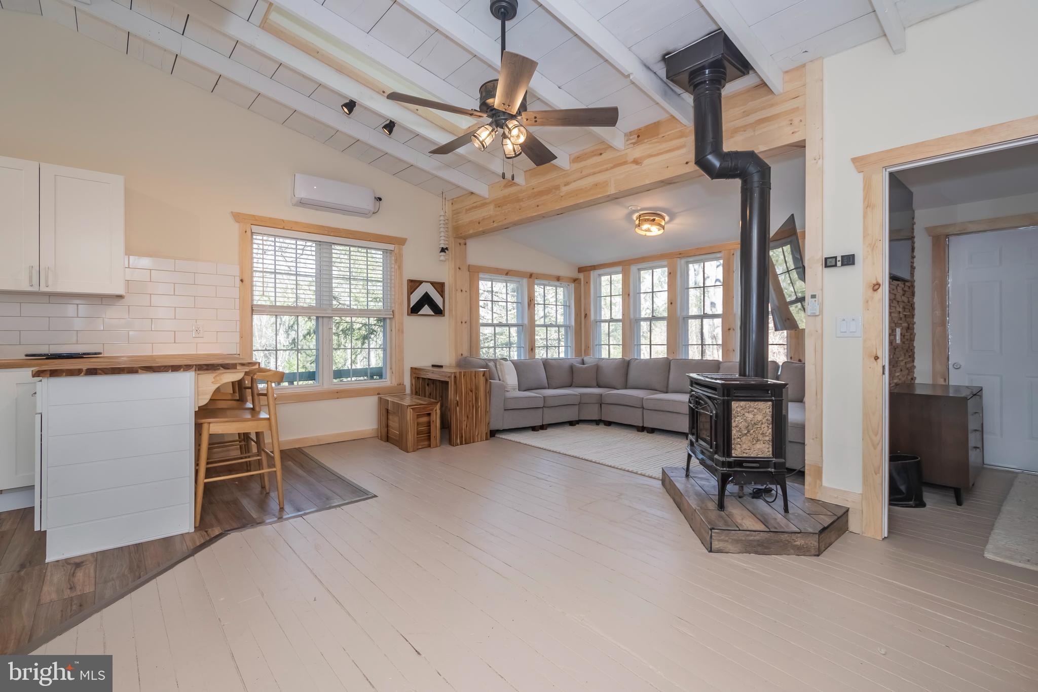 114 Waterwheel Road Oakland, MD 21550 - Photo 10 of 32 Gallery Image 10