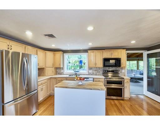 13 Cider Mill Road Framingham, MA 01701 - Photo 8 of 31 Gallery Image 8