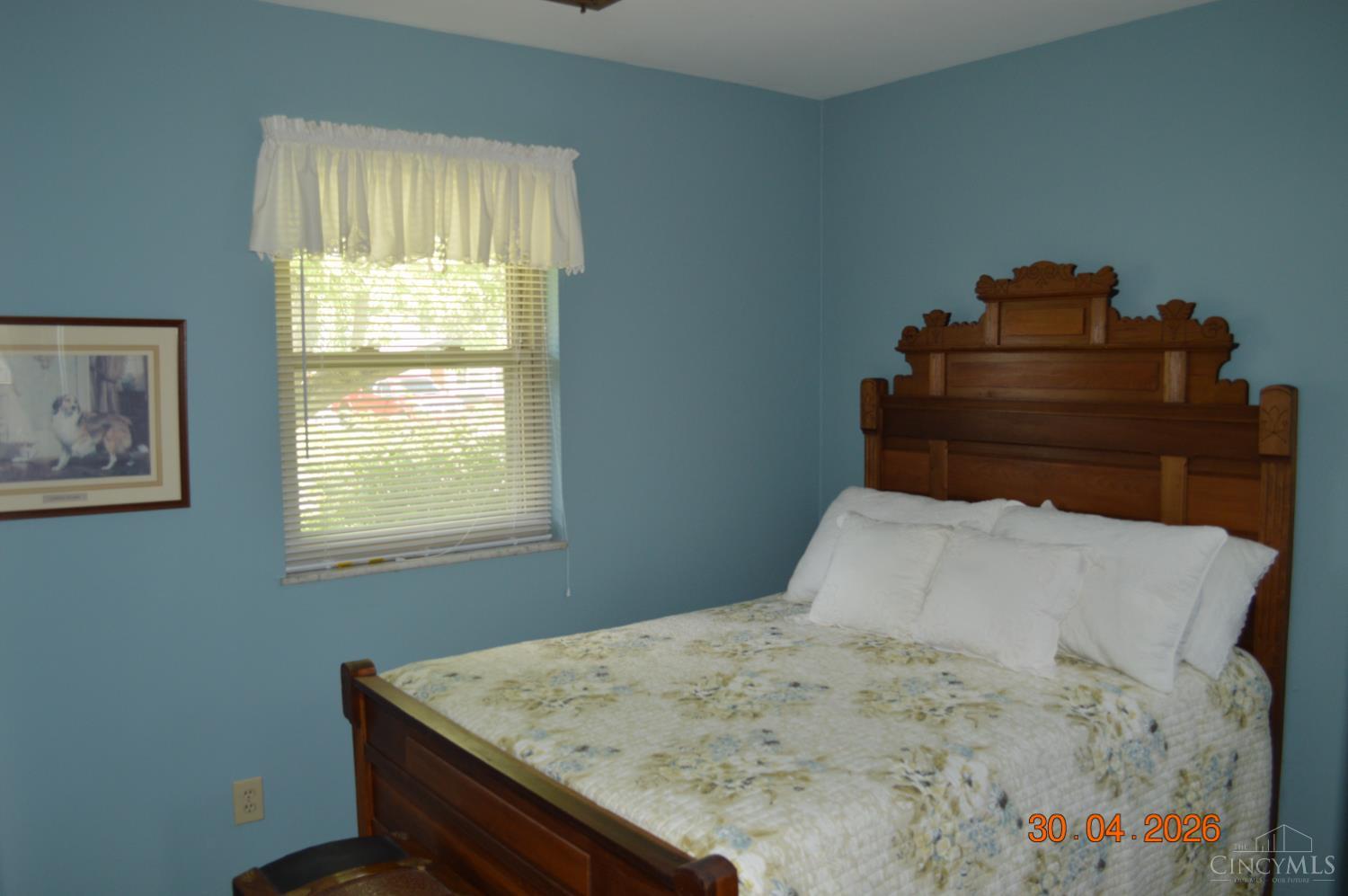 207 Diston Lane Springdale, OH 45246 - Photo 8 of 12 Gallery Image 8