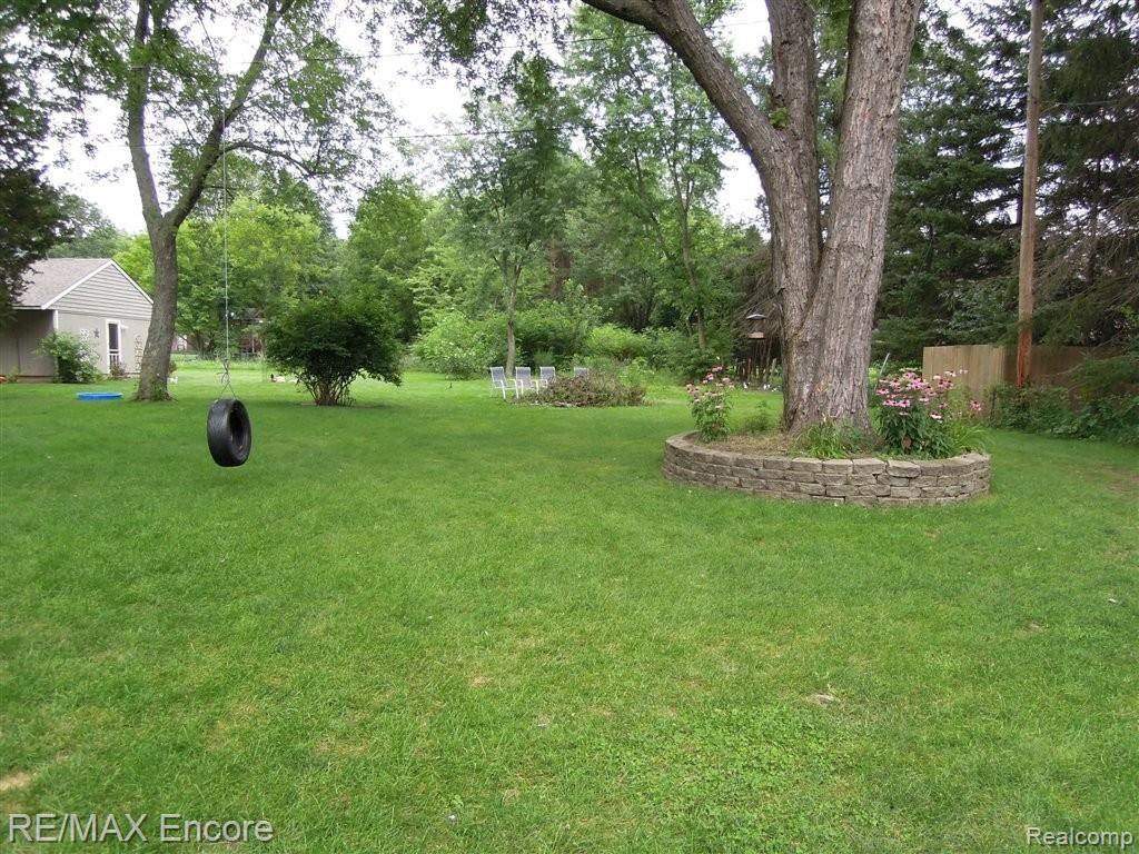 6185 Clarkston Road Clarkston, MI 48346 - Photo 11 of 33 SCENIC 4.13 ACRES