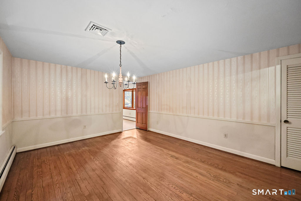 16 Richard Road Simsbury, CT 06070 - Photo 16 of 40