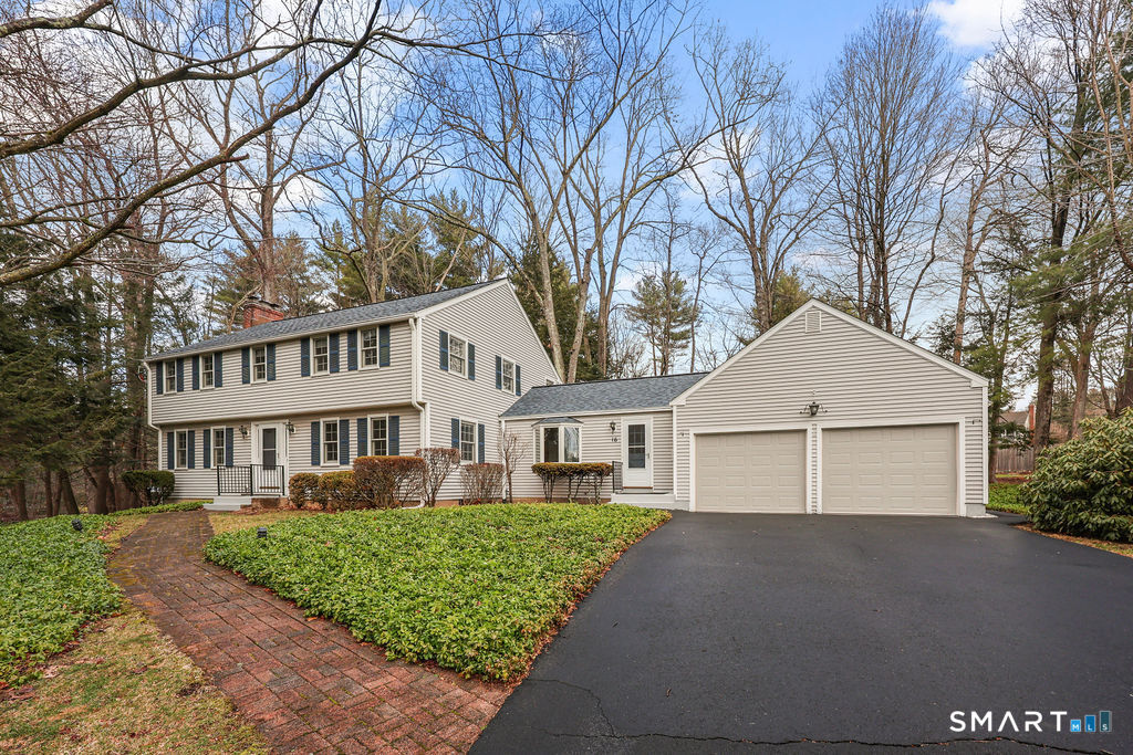 16 Richard Road Simsbury, CT 06070 - Photo 2 of 40