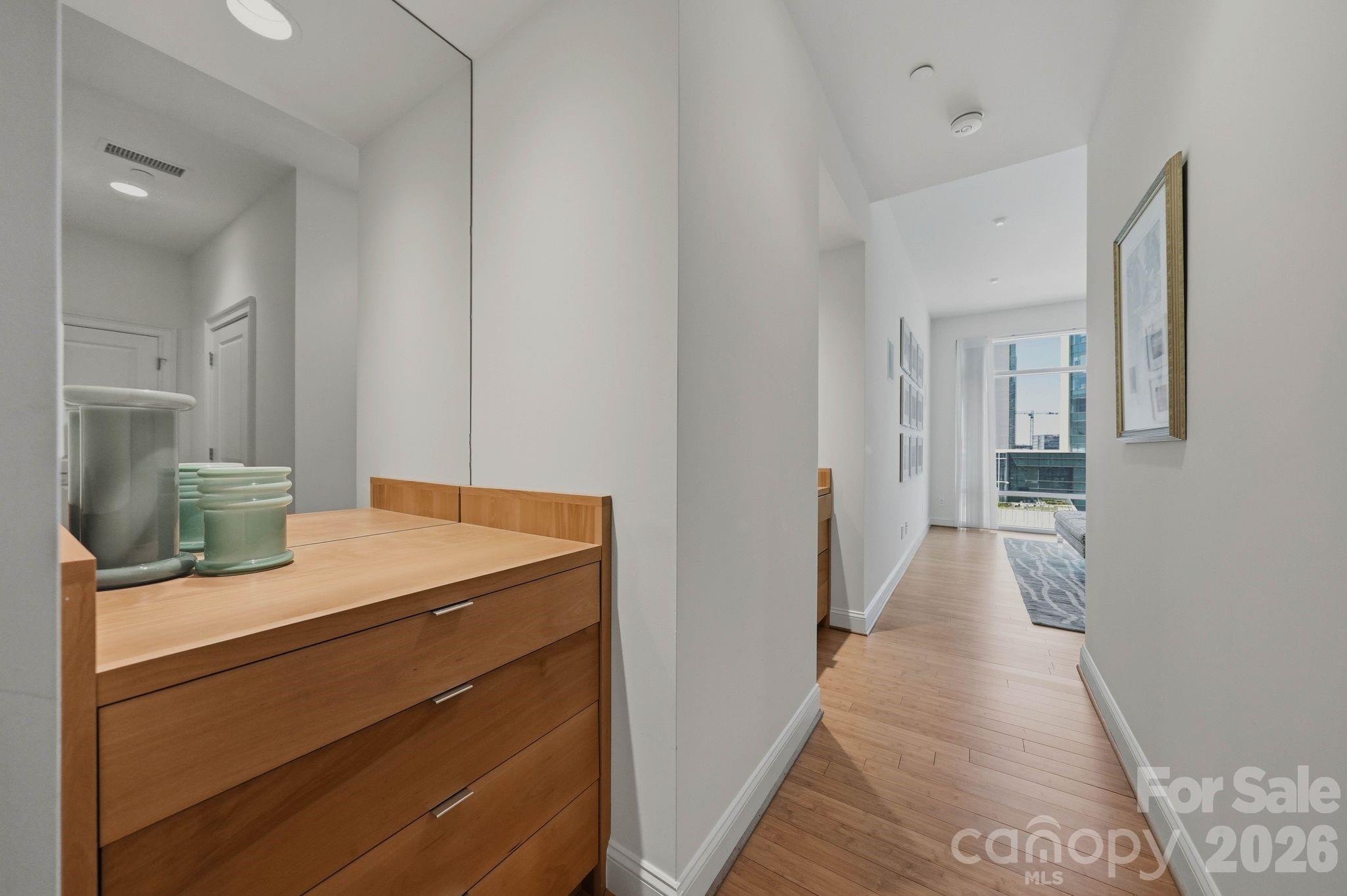 435 South Tryon Street, Unit 904 Charlotte, NC 28202 - Photo 17 of 48