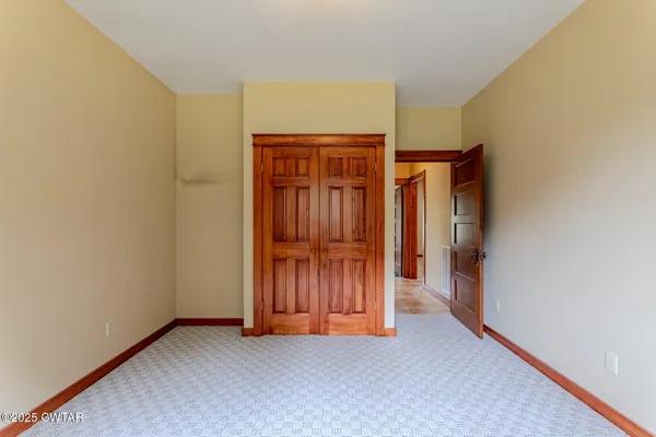 $499,000 | 3554 Shades Bridge Road, Greenfield, TN 38230