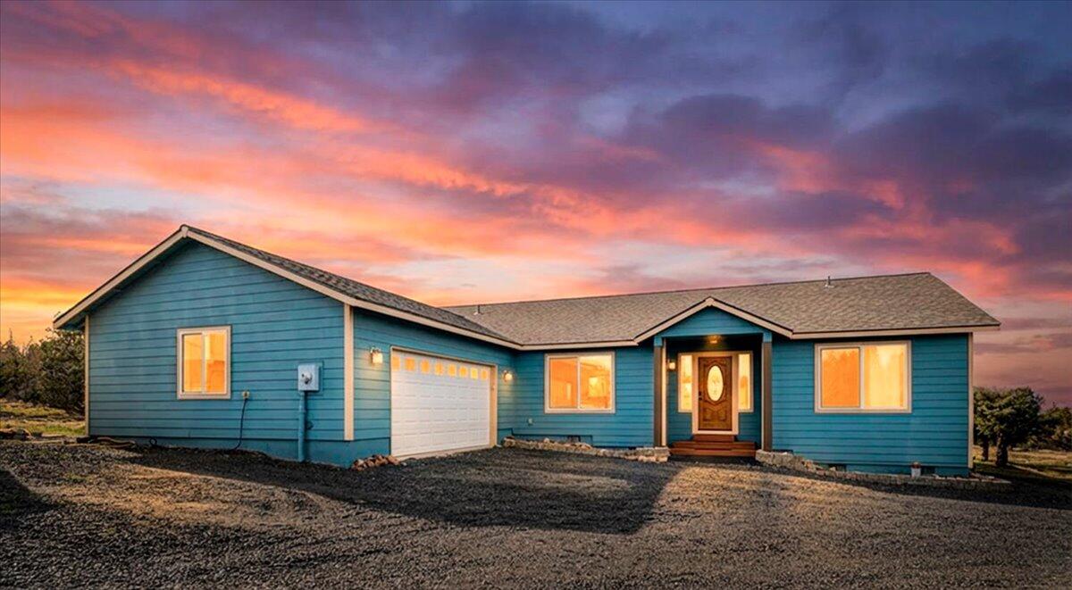 9588 Southwest Copper Road Powell Butte, OR 97753 - Photo 10 of 49