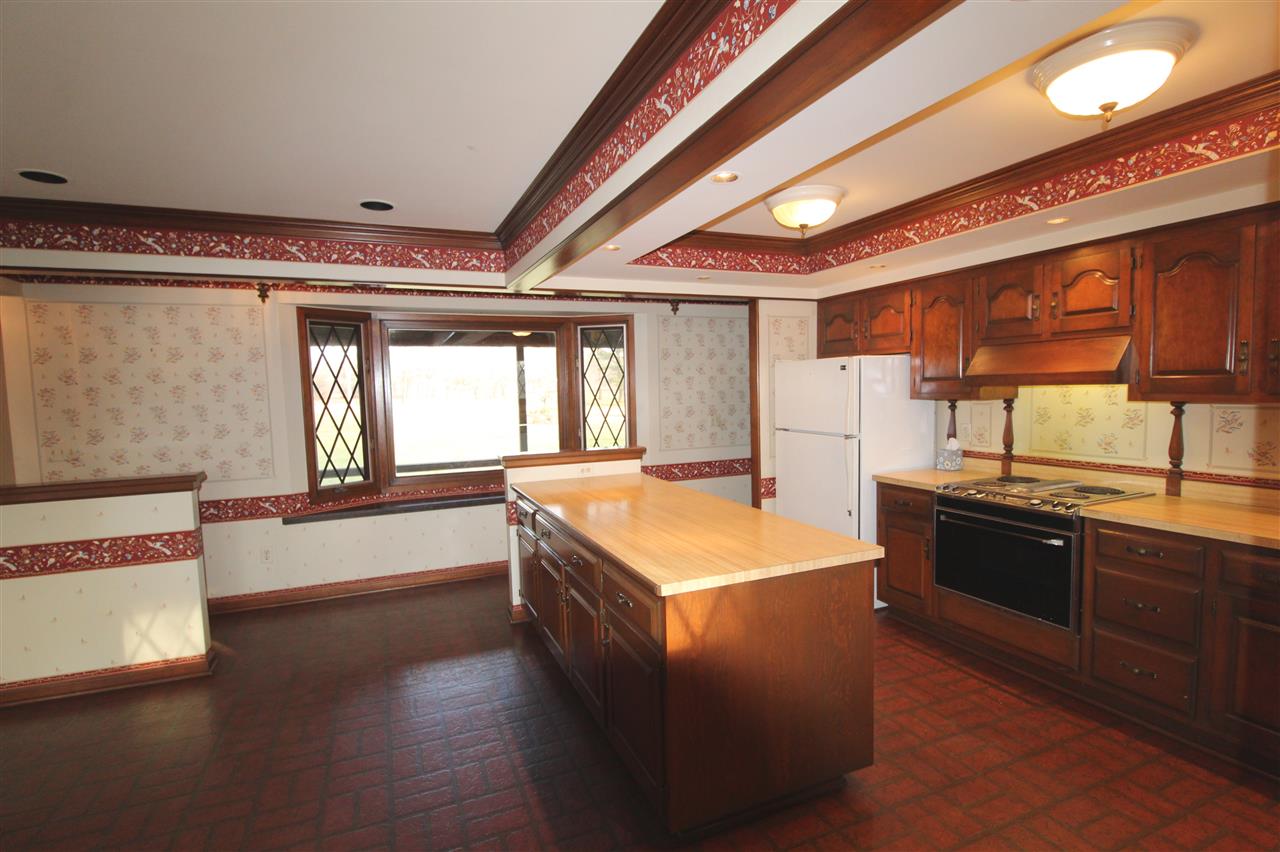 7121 Elms Road Flushing, MI 48433 - Photo 12 of 35